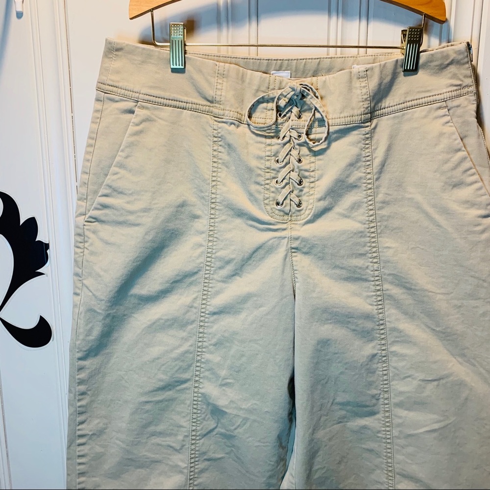 Gap wide leg crop khaki lace-up fly gaucho 14 - Picture 2 of 6